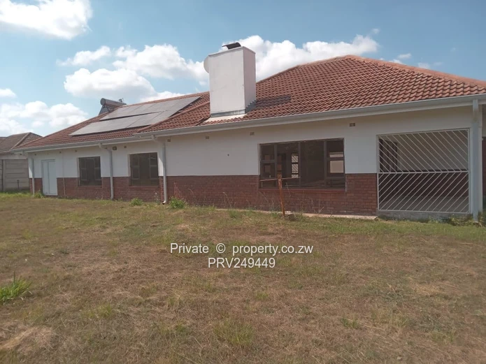3-Bed House for immediate occupation