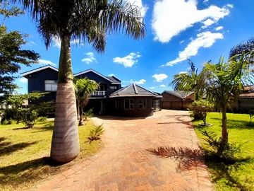 5 Bedroom House