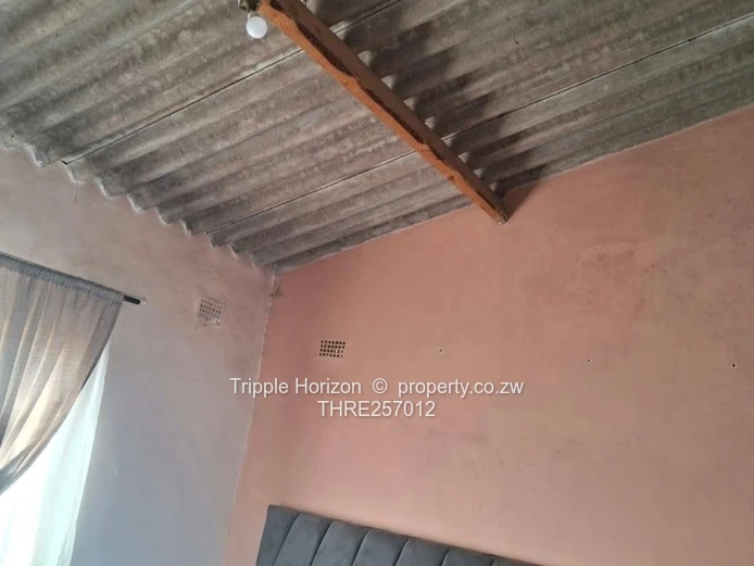 2-Bed Budiriro Home on 288m² — Gate & Fitted Kitchen (Sole Mandate)