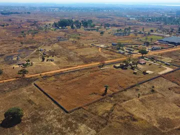 Commercial & Industrial Land