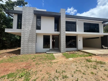 8 Unit Townhouse Complex