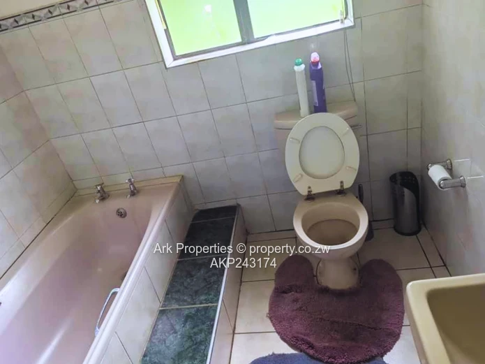 4 Bedroomed House For Sale In Borrowdale Brooke