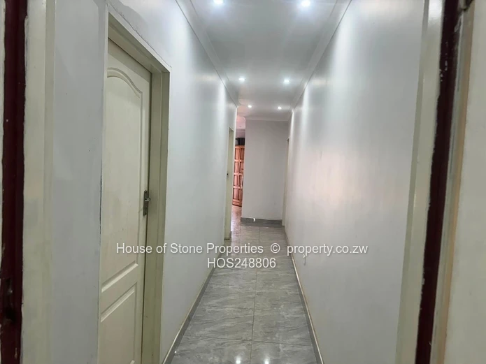 Spacious 5-Bedroom Family Home to Rent in Mt Pleasant Heights