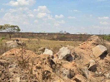 Commercial & Industrial Land