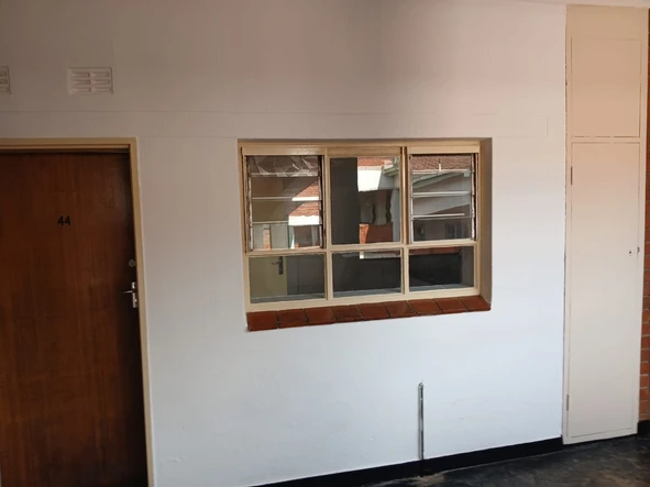 Flat & Apartment