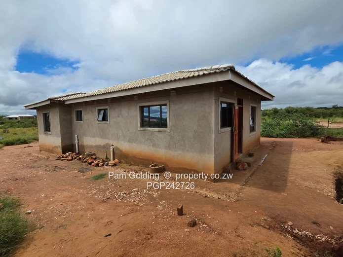 Semi-finished house in Emalangeni Esigodini (Sole Mandate)