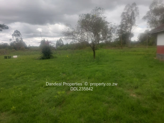 Near Hukuru - Gardner Road Plots