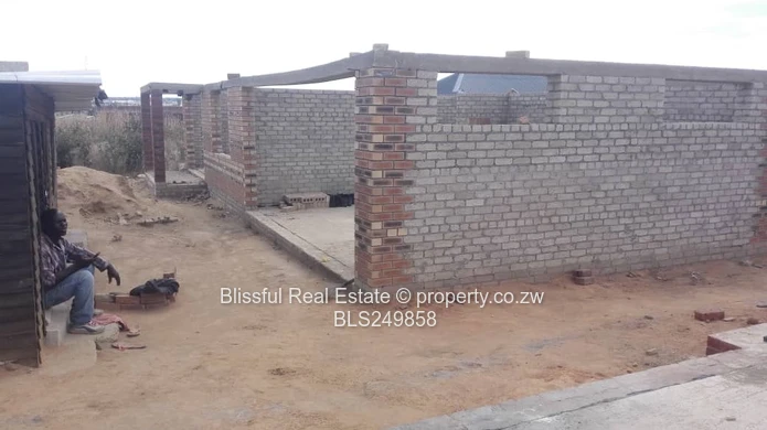 incomplete 3 Bedroomed house for sale in Ruwa Adelaide 