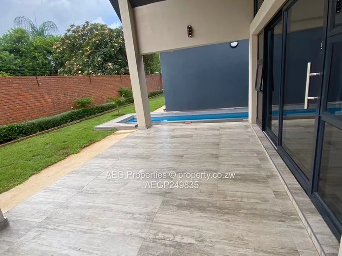 4  Bed Townhouse To Rent 