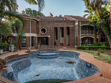 5 Bedroom House