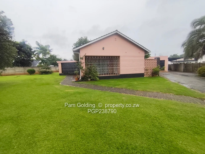 3 Bedroom Residential Property Available For Rent – Milton Park