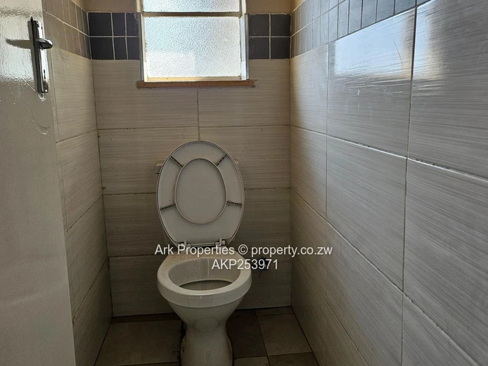 House To Rent – Waterfalls