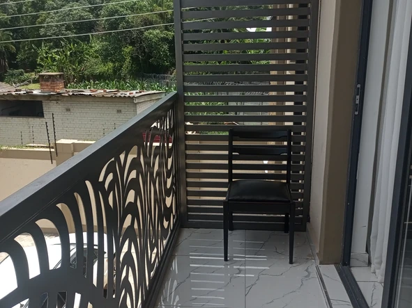 3 Bedroom Flat & Apartment