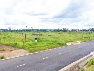 Commercial & Industrial Land