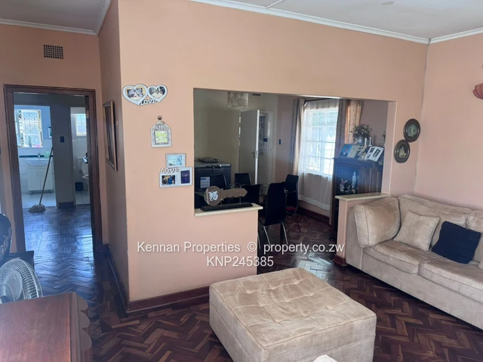 1600 s/mtrs with House for sale closer to S Machel Ave and Cresta Hotel Part of Eastlea  (Sole Mandate)