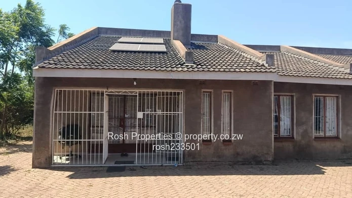 **Spacious 3-Bedroom Family Home for Rent in Bluffhill, Harare**