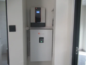 4 Bedroom Flat & Apartment