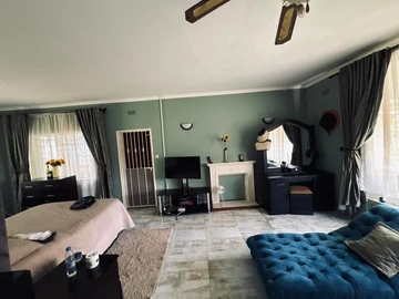 7 Bedroom House