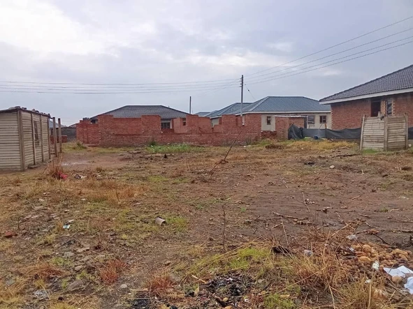 Stands & Residential Land