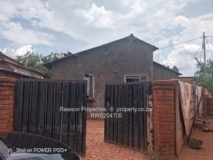 Dzivarasekwa Extension House For Sale  (Sole Mandate)