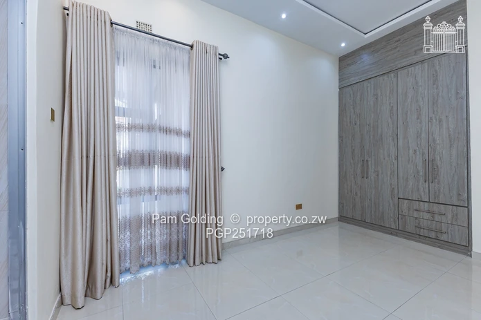 Kambanji – Luxury 5-Bedroom Duplex