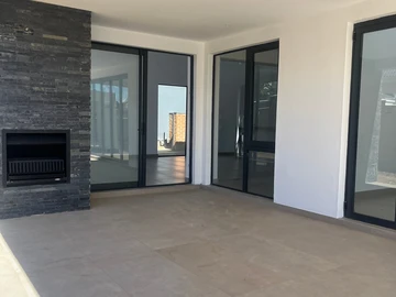 4 Bedroom Garden Flat