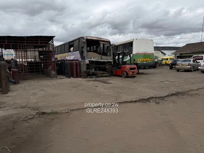 Willowvale Vehicle Depot: 2,780m² Yard + 500m² Workshop For Sale