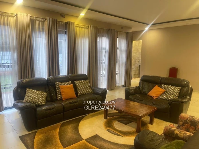 Borrowdale 4-Bed Family Home on 2300m² with Borehole