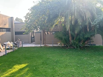 3 Bedroom Flat & Apartment