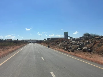 Commercial & Industrial Land