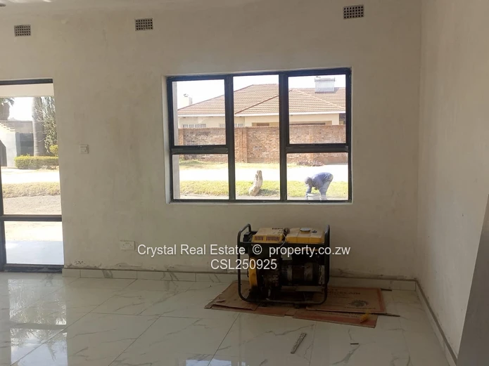 Monavale Cluster House $ 1000 (Sole Mandate)