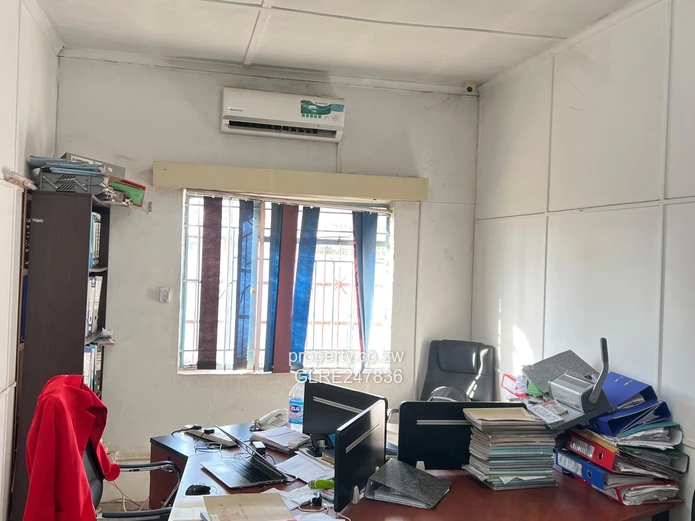 Willowvale Warehouse & Yard — 5,000 m² with Offices & Borehole