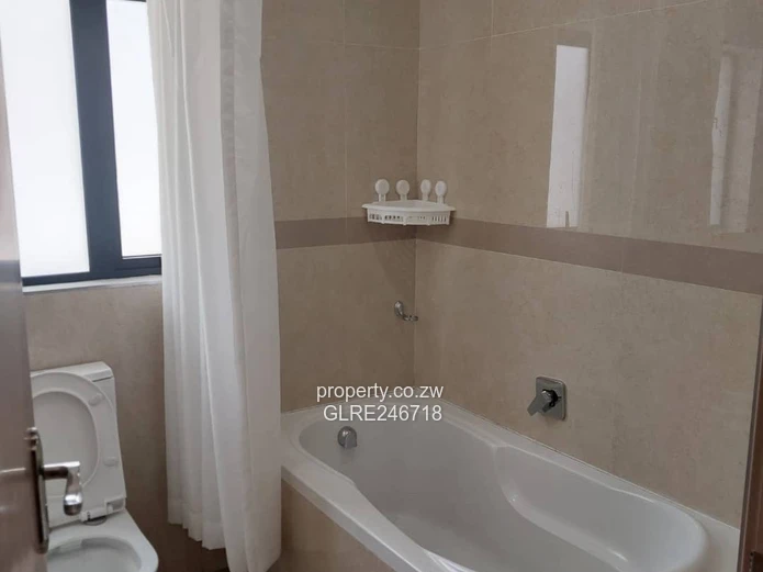 Spacious 3BR/2BA Arlington Home with Borehole — Harare South