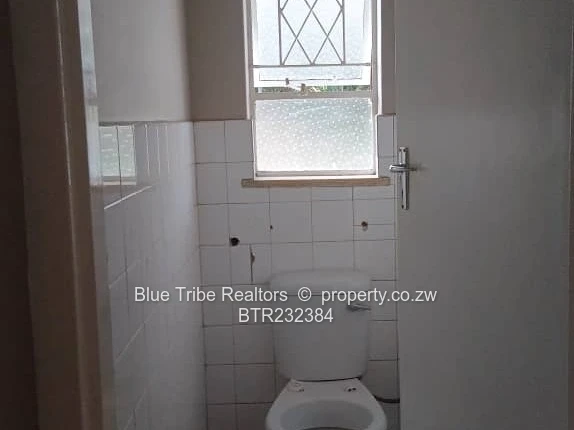House for sale in Sunridge