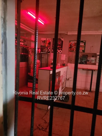 Commercial property in Highfield Mastones