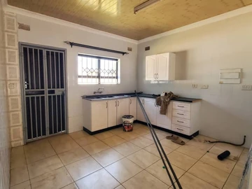 3 Bedroom Garden Flat