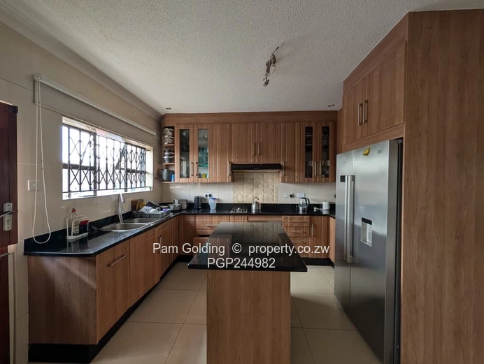 Springvale Home in Ruwa