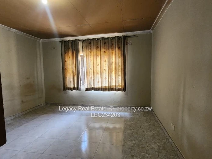 Norton Galloway Spacious Property on 3,420sqm