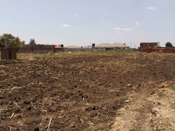 Commercial & Industrial Land