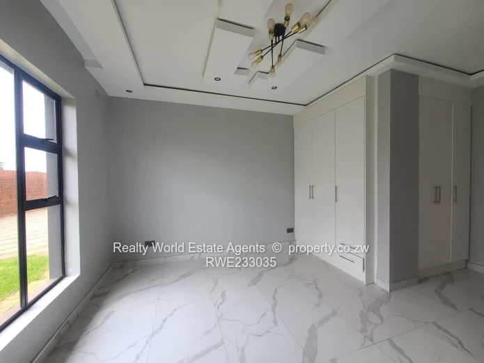 For Sale: Elegant 5-Bedroom Home with Cottage & Pool – Mt Pleasant Heights