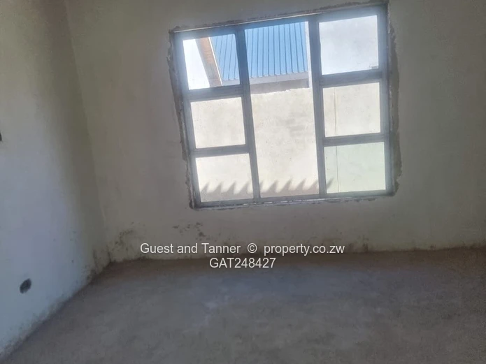 Incomplete Cluster Home For Sale – Greendale | Us$145,000