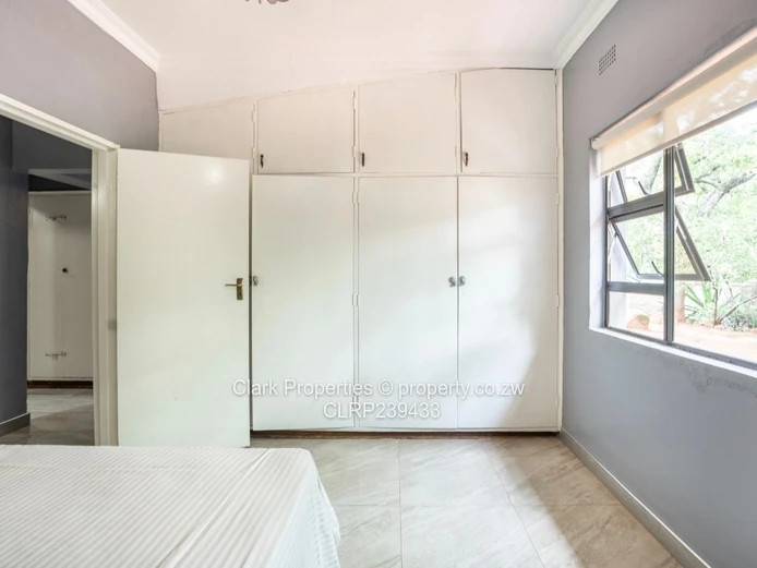 6-Bed Rolf Valley Home 