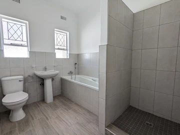 2 Bedroom Garden Flat