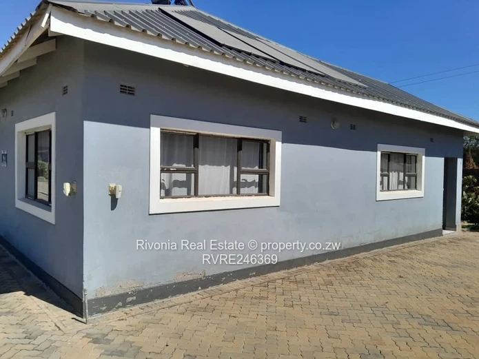 Modern 3-Bed Cluster Waterfalls Harare South — Borehole