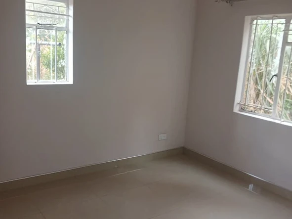 2 Bedroom Flat & Apartment