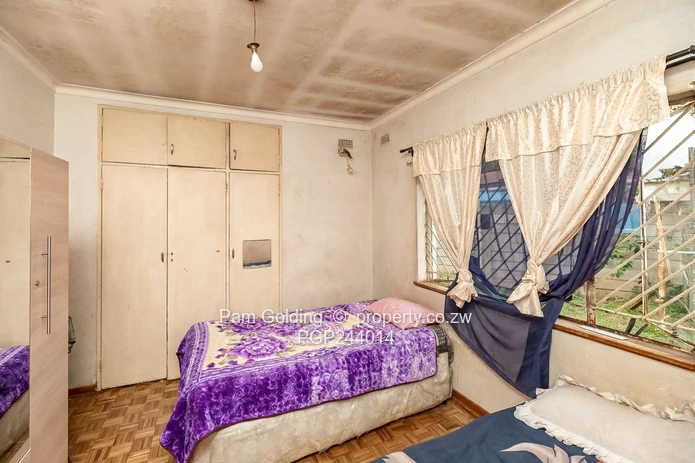 Neat Family Home for sale!!