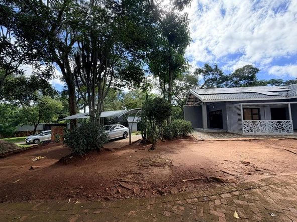 6 Bedroom House