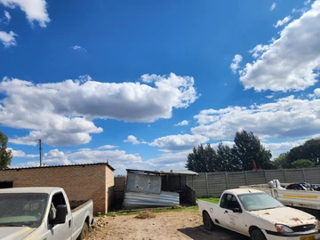 Commercial & Industrial Land
