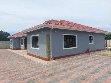 2 Bedroom House