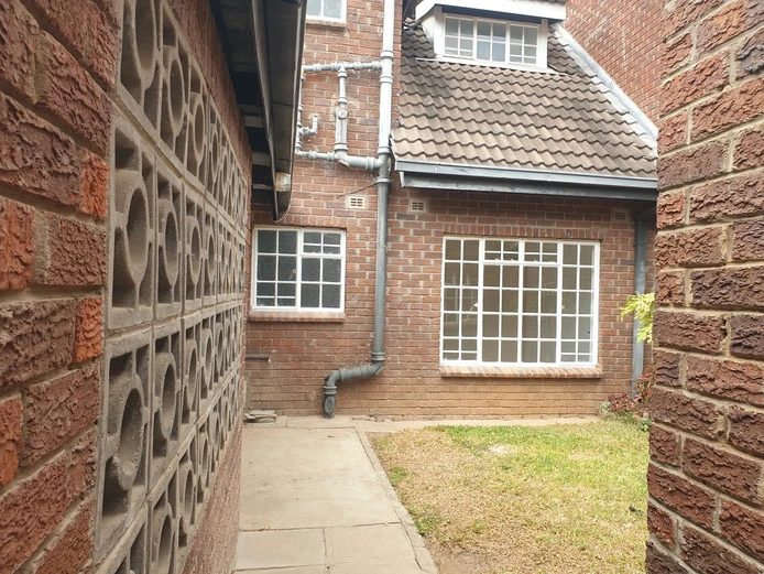 Glenlorne 3bed garden flat to rent 